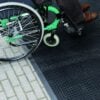 ringgummimatte-umrandung-rollstuhlgerecht
